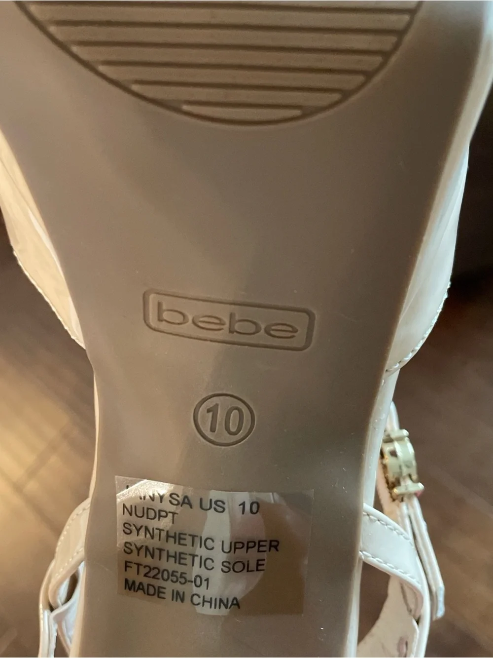 Bebe Janysa Patent Leather Platforms Size 10 Nude Square Toe Chunky Bratz Baddie